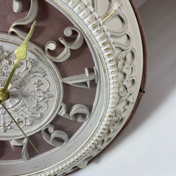 Vintage Clock Crossbody Bag - Picture 7 of 9